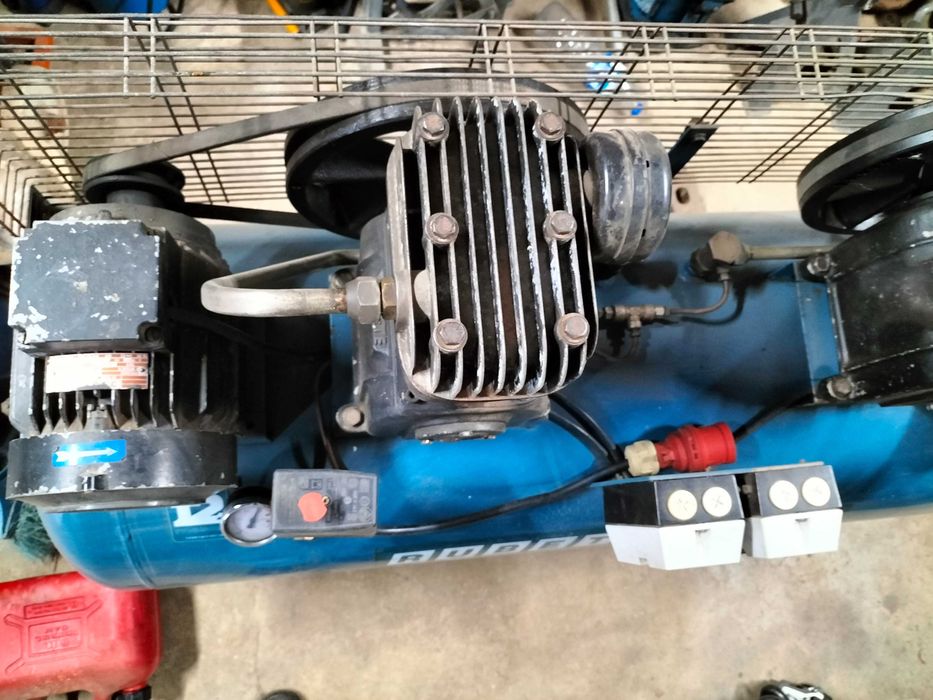 Compressor de ar RUBETE 300TD