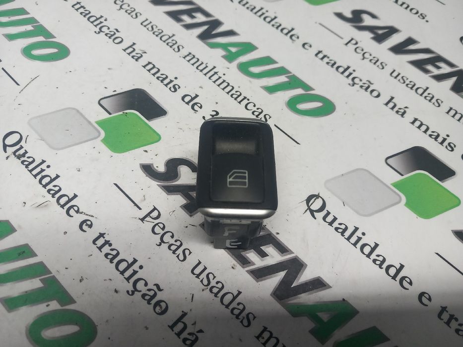 Comando / botão / interruptor vidros frente direito MERCEDES-BENZ Clas