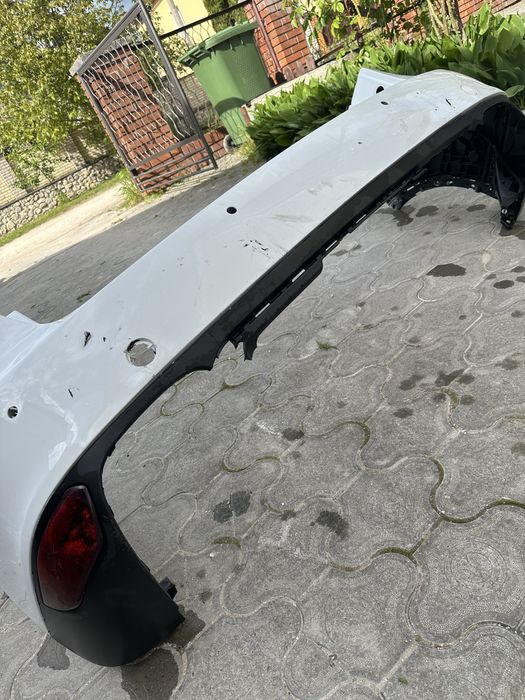 Бампер задній 7P5807421 Porsche