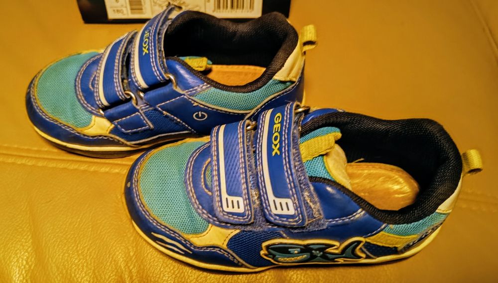 GEOX swiecace dla chłopca B Todo B. A Royal/Lime G