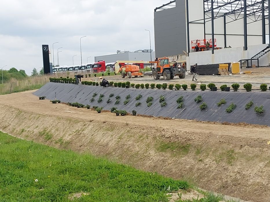 Usługi budowlane ogrodnicze, prace ziemne, ogrodzenia, trawniki