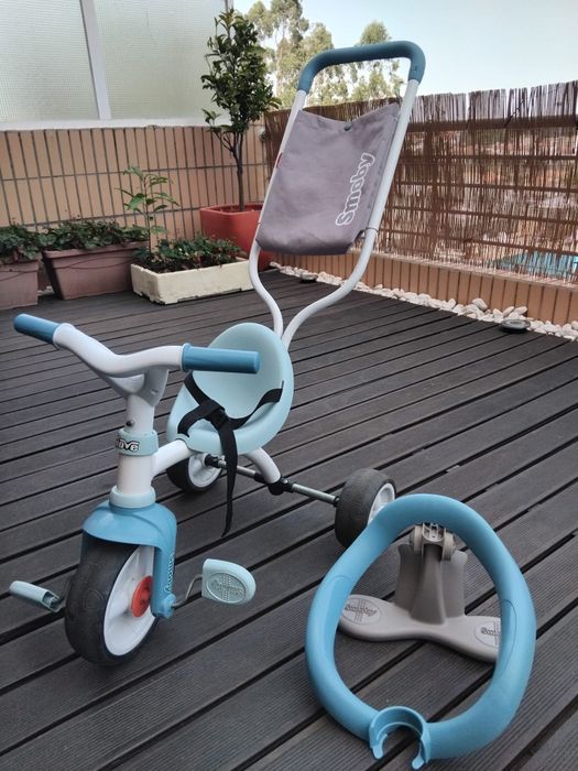 Triciclo de criança
