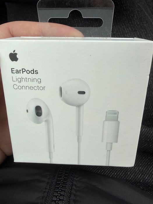 EarPods Lightning Connector