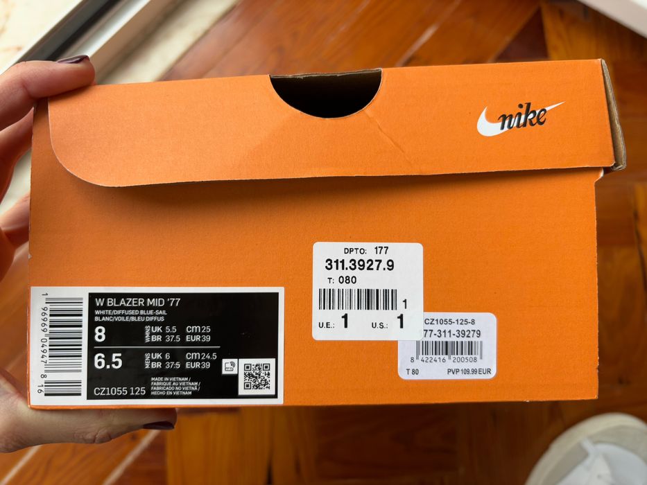 Nike Blazer Mid’77 Mulher Branco e Azul