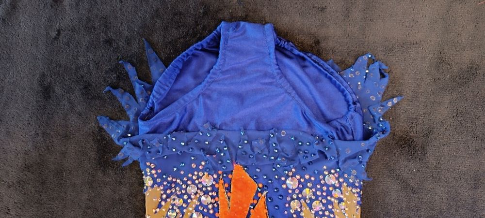 купальник для  гімнастики + камінці,на 118-126 зріст.