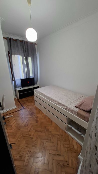 Quarto excelente - Em Queluz (tudo incluido)