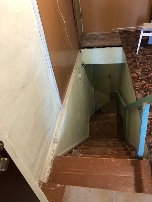 Продаж 2-рівневої квартири з власним подвірʼям