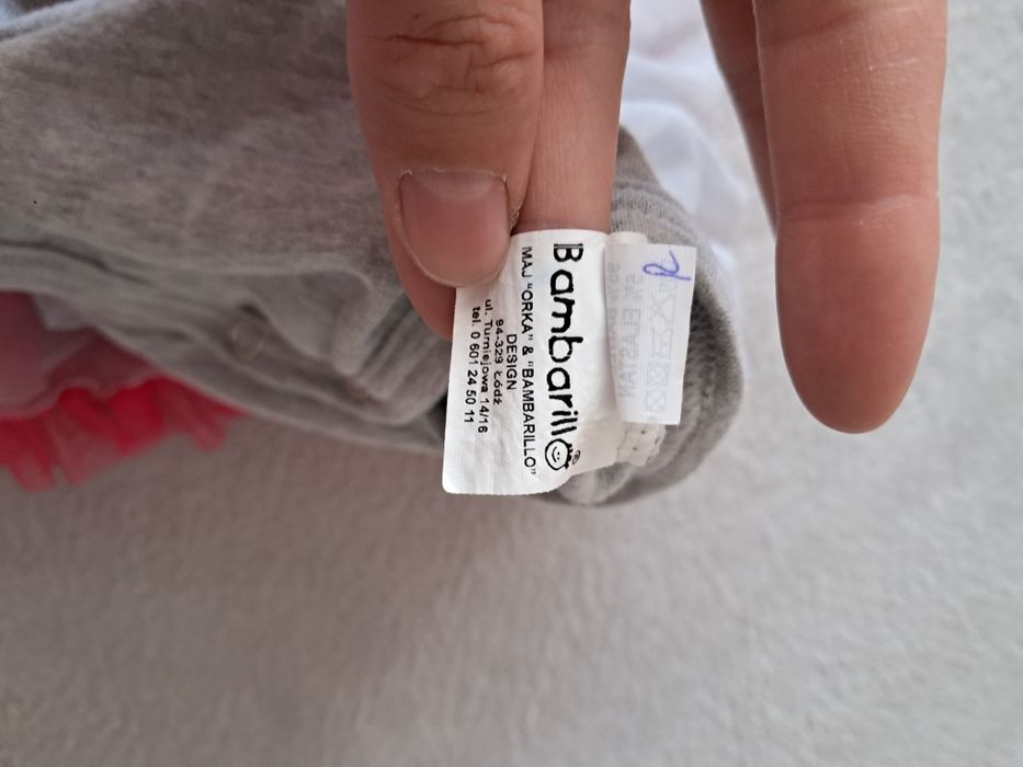 Prześliczna sukienka body tiul 68 Bambarillo krótki rękaw