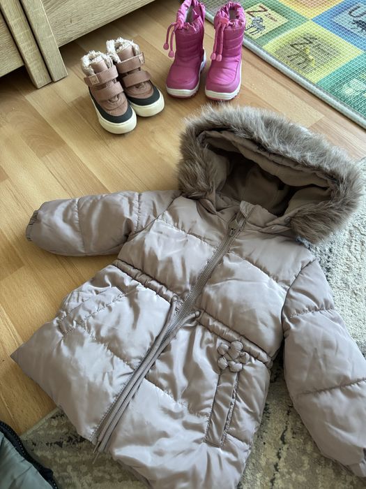 Diewczynka 80-84 buty 22