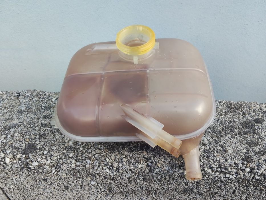 Depósito de água para Opel Astra H