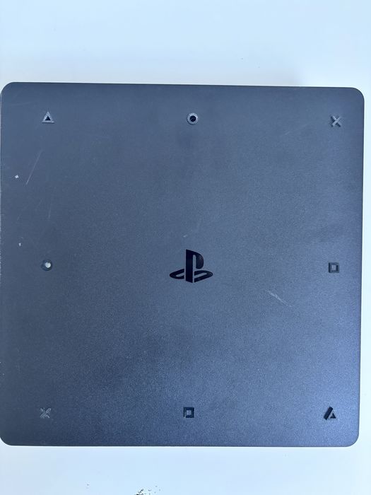 Playstation 4 slim + kontroler + gta 5