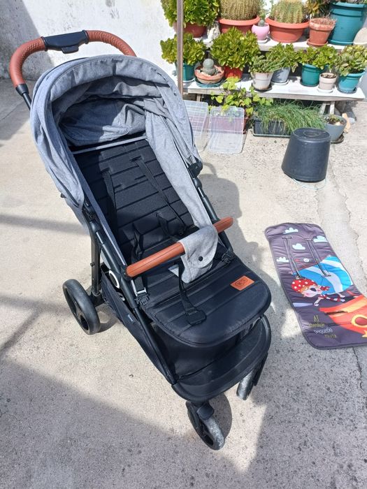 Carrinho de bebé kinderkraft
