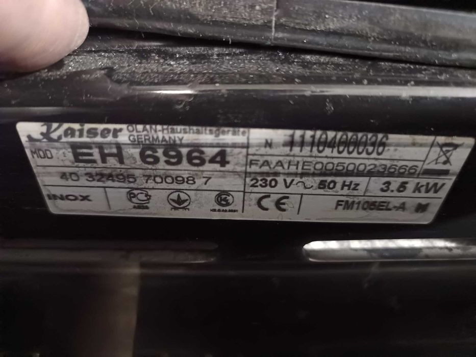 Духовой шкаф Kaiser EH 6964, новый, рабочий.