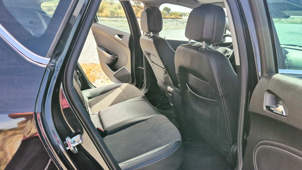 Opel Astra J 1.7 CDTI Cosmo 125cv 2010 — fotografia 5