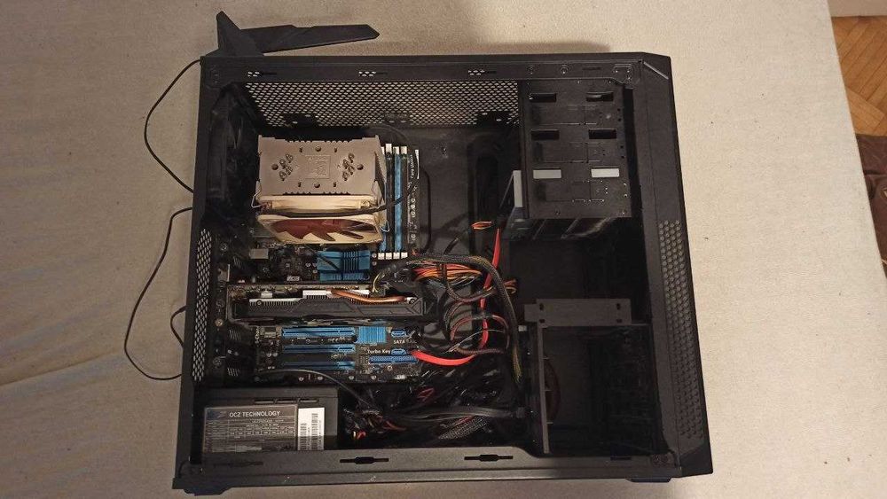 Komputer (FX-6100, 1060 6gb)