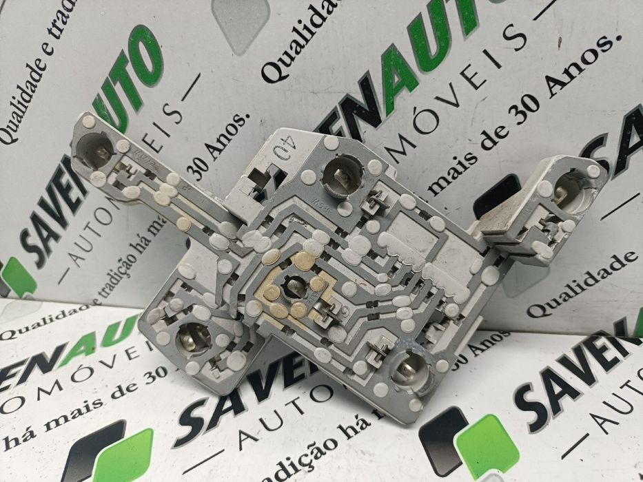 Suporte lâmpada esquerdo FORD Mondeo III (B5Y)
