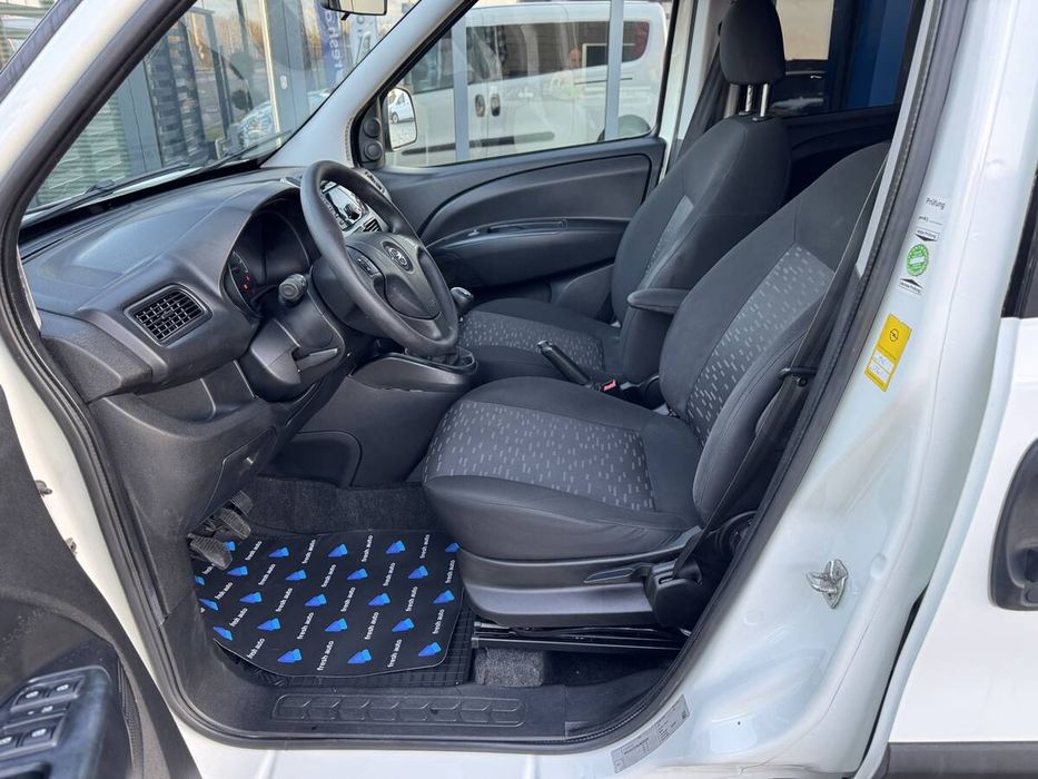 Opel Combo 2018 freshauto