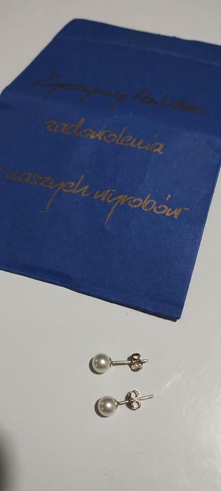 Srebrne kolczyki perełki