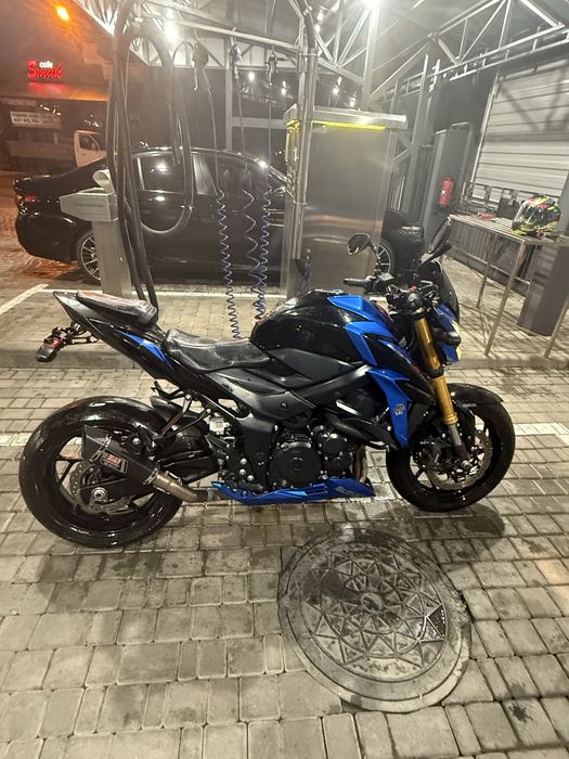 Suzuki gsx-s 750