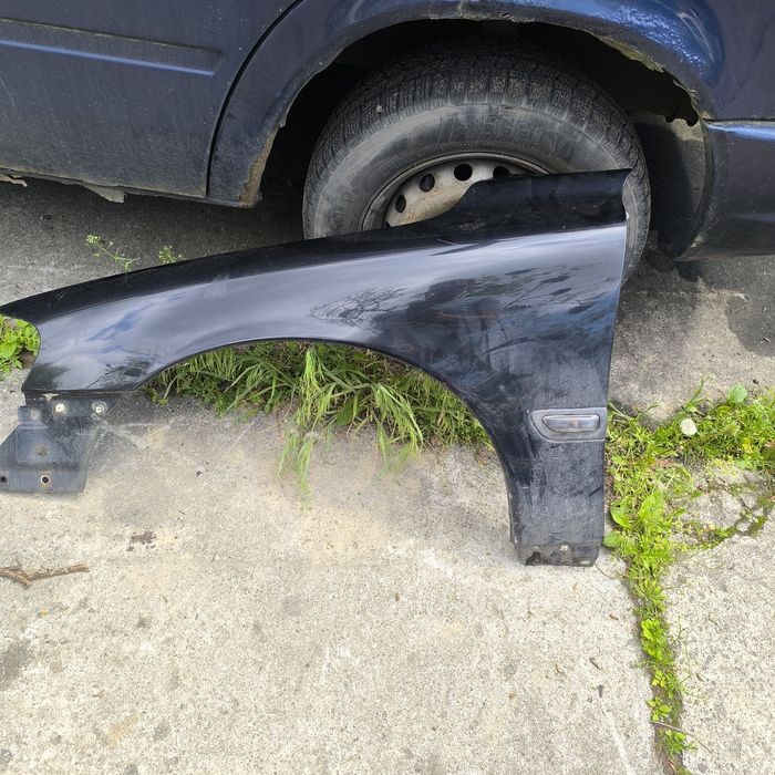 Błtonik lewy kierowcy Volvo s60