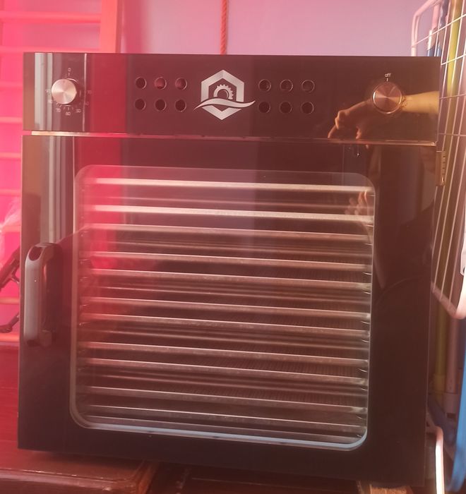 Продам Дегідратор (сушарка)