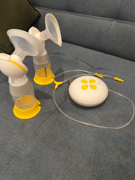 Bomba de Leite Medela + Esterilizador Phillips Avent