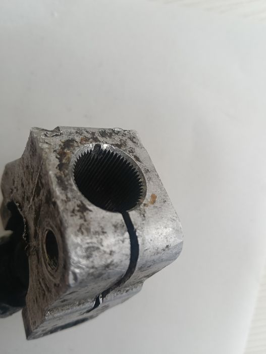 Карданчик рульовий бмв е34