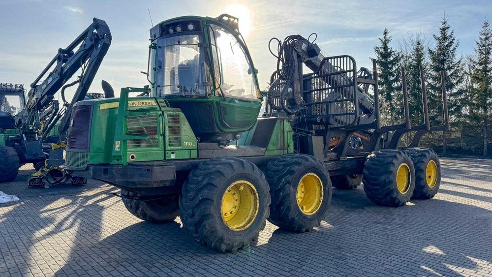 Forwarder John Deere 1110E rok 2013
