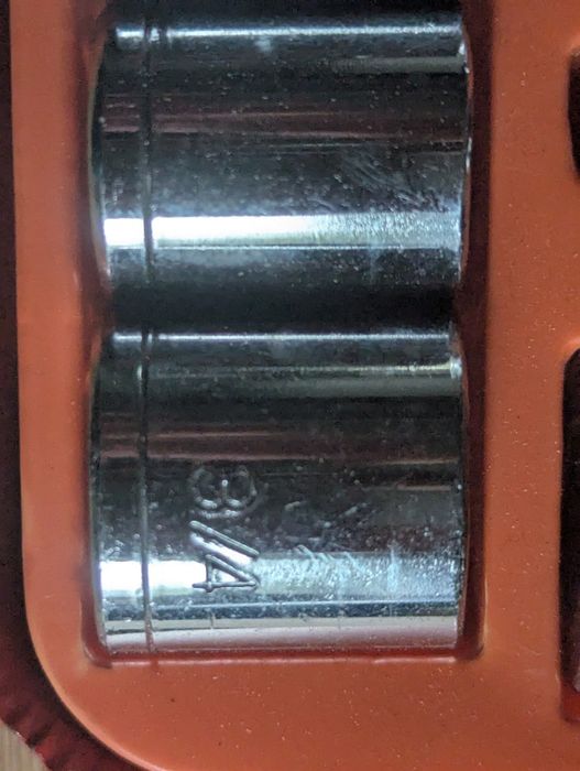 Набор головок 35+ штук хром