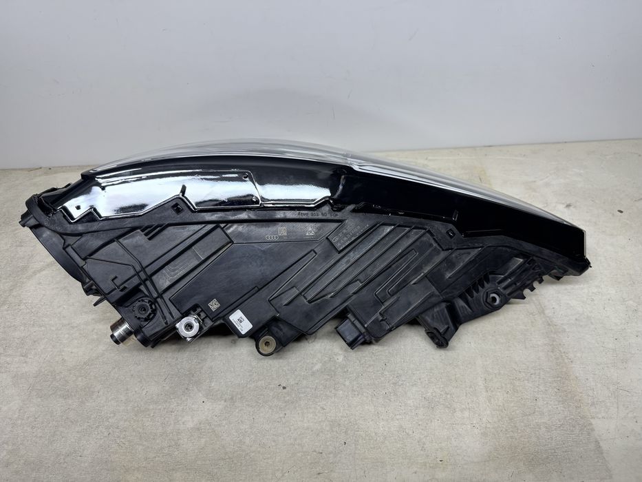 Фара левая Audi Q8. Оригинал