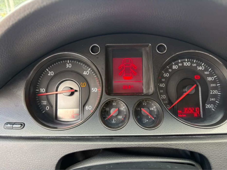 VW Passat b5 ano 2006 mes 12