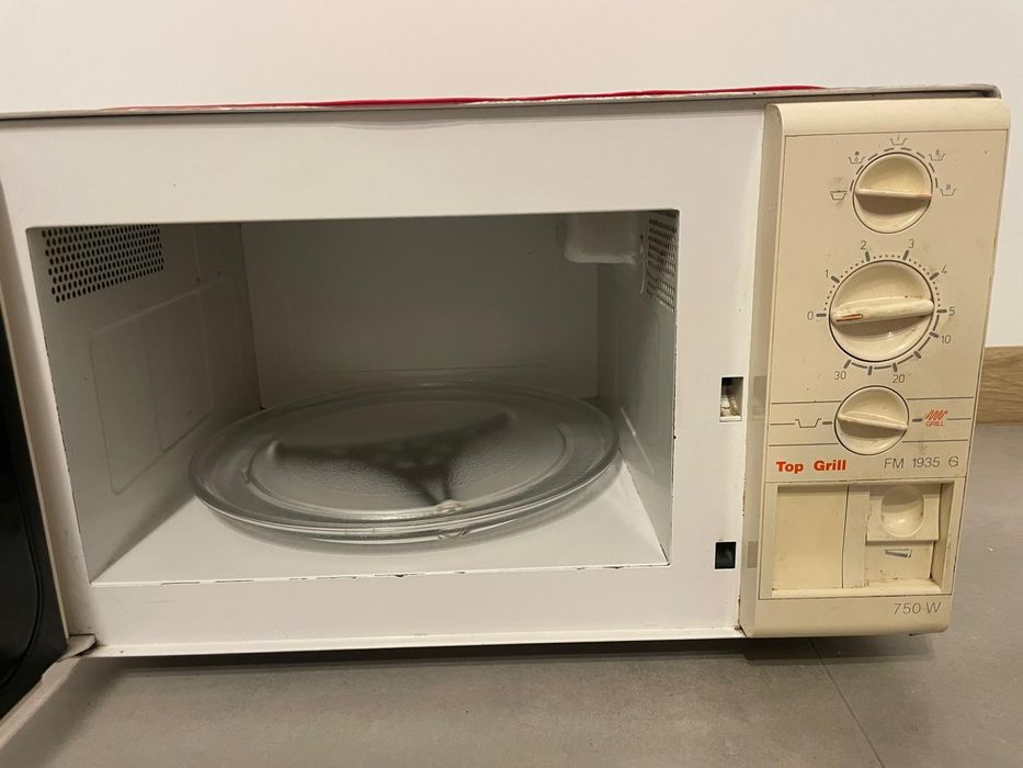 Mikrofalówka / mikrofala