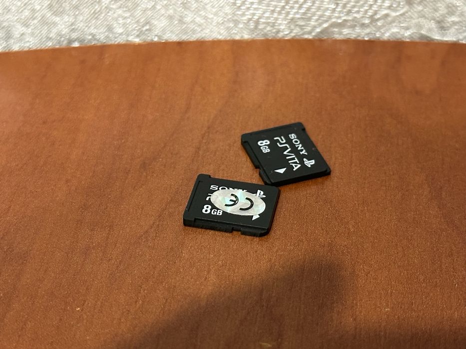 Карти памʼяті Sony PS VITA 8 Gb Оригінал