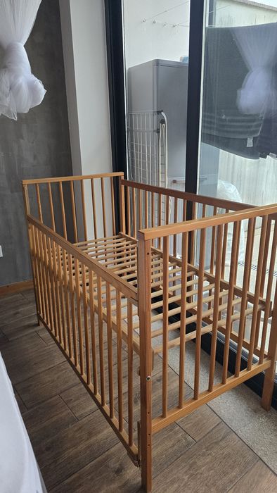 Berço para Bebé 120cm x 90cm com colchão