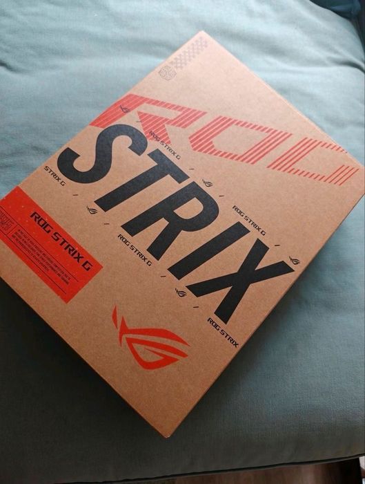 ASUS ROG Strix 18 Zoll Gaming Laptop RTX 5060 32GB RAM