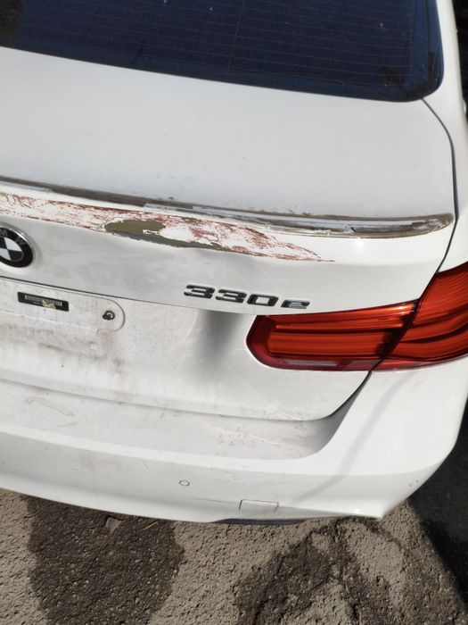 Кришка багажника bmw f30
