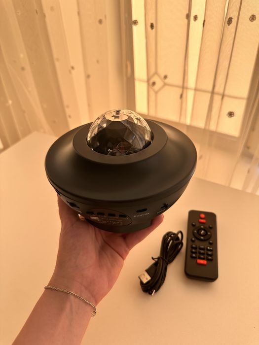 Нічник «Галактика» проектор зоряного неба + вбудована Bluetooth-колонка