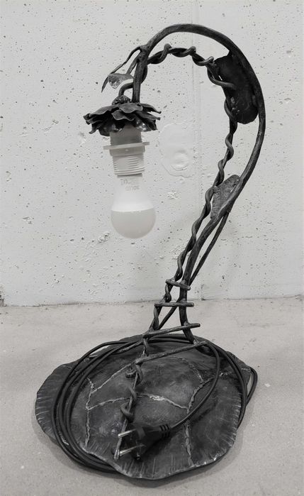 Lampa kuta ozdobna