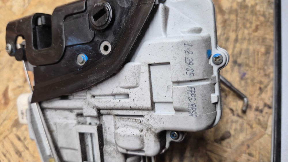 Fechadura Porta Traseira Esquerda Audi A4 B6 B7 A3 8P A6 C6 R8 Seat Exeo 8E0837015AA