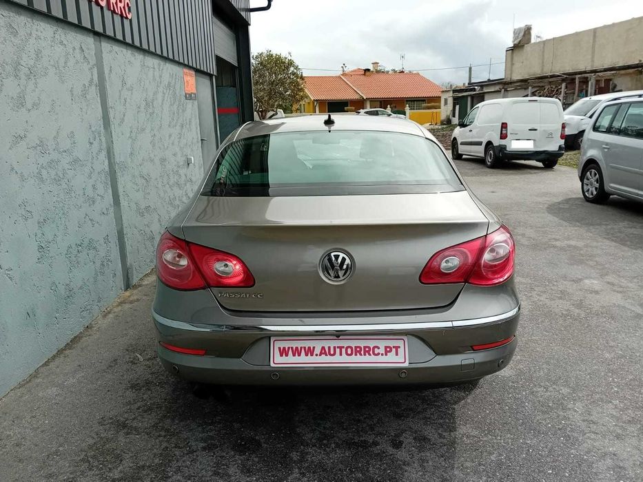 VW Passat CC 2.0 tdi DSG - Nacional ( pequeno sinistro ) - NEGOCIÁVEL
