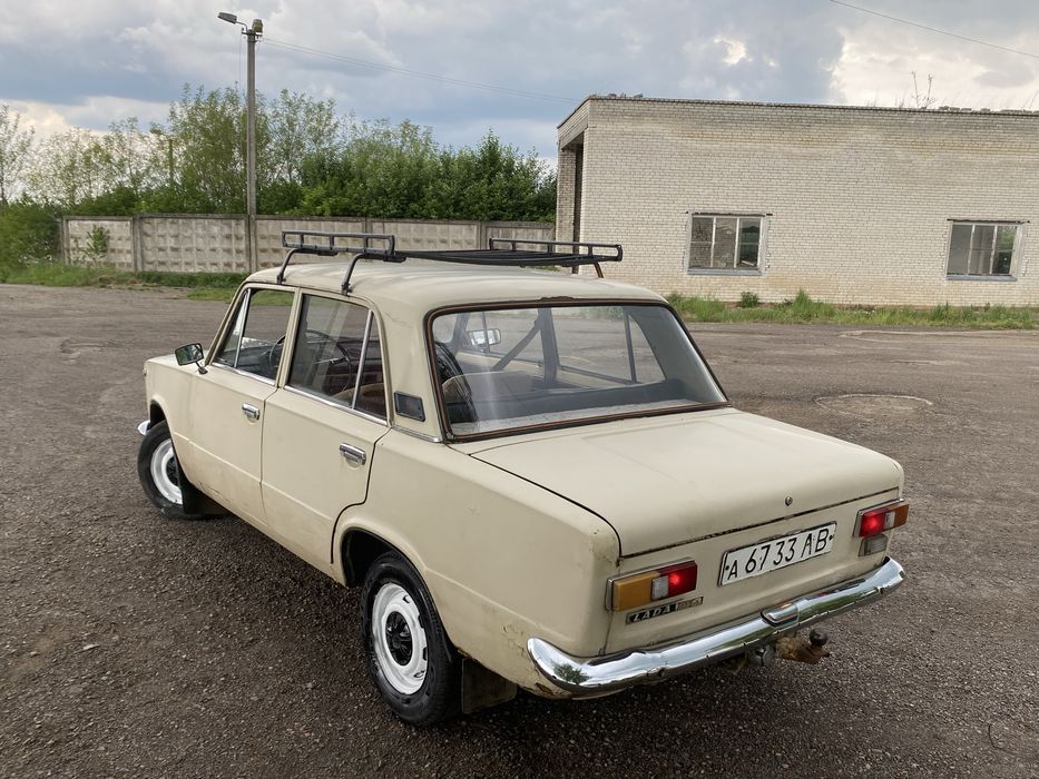 ВАЗ 21013 у хорошому стані