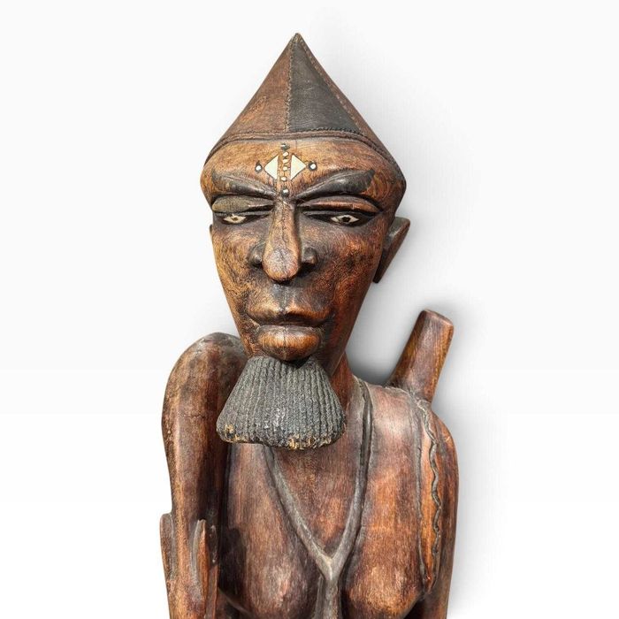 Escultura Africana em Madeira Caçador com Espingarda — 135 cm