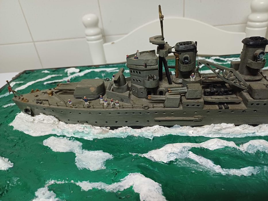 Maquete de navio Inglês 1942 em madeira