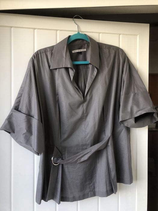 Camisa  da Adolfo Domingues cinzenta de senhora