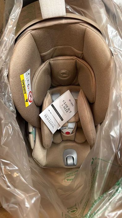 Нове автокрісло Cybex Cloud T i-Size Plus Cozy Beige