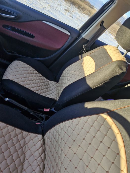 Авто на ходу, на літній шині маю зиму 4шт до встановлення,  потрібен