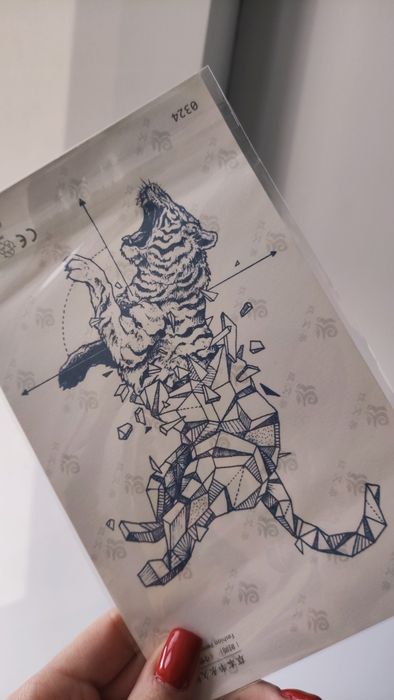 Tatuaż długotrwały fałszywy - fake tattoo