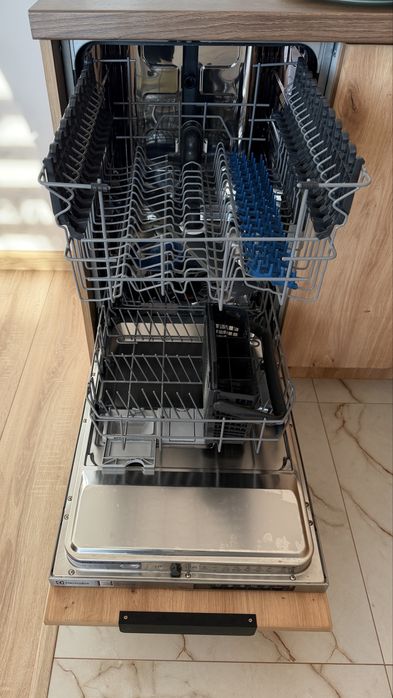 Zmywarka do zabudowy Electrolux ESL4581RO A++ 45cm