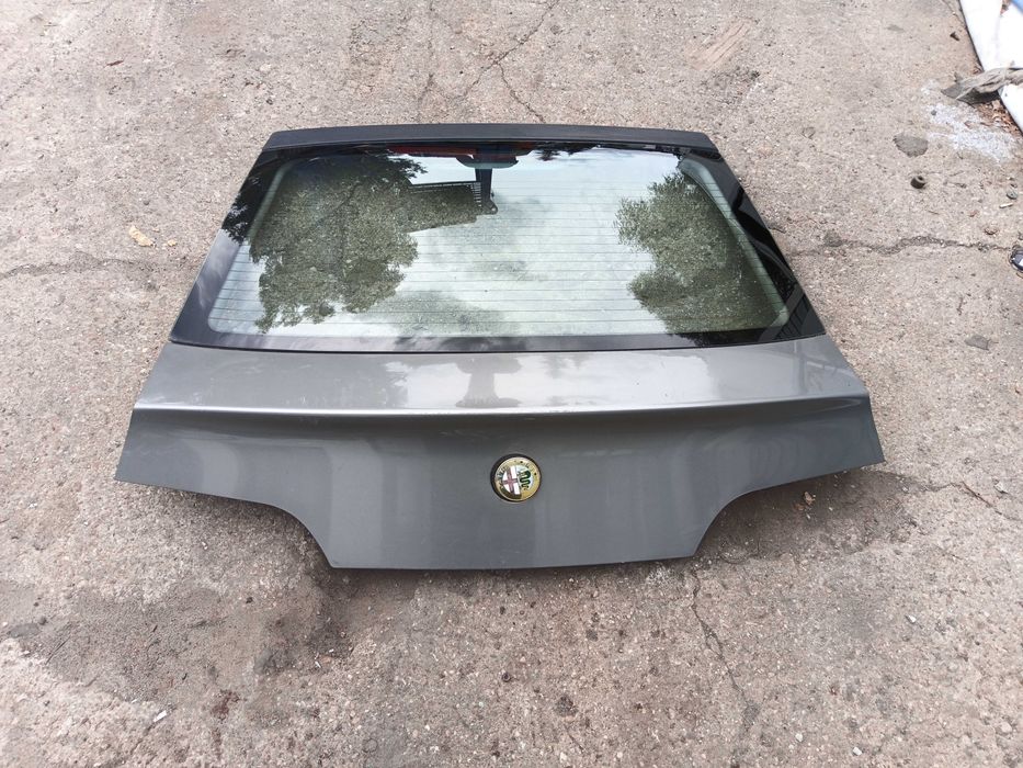 Klapa tylna tył Alfa Romeo 146