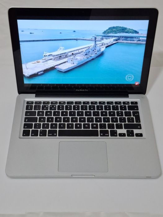 MacBook Pro Ecrã  13,3" | Intel Core  2,5Ghz | 6 GB RAM SSD 256 GB64284409272321124